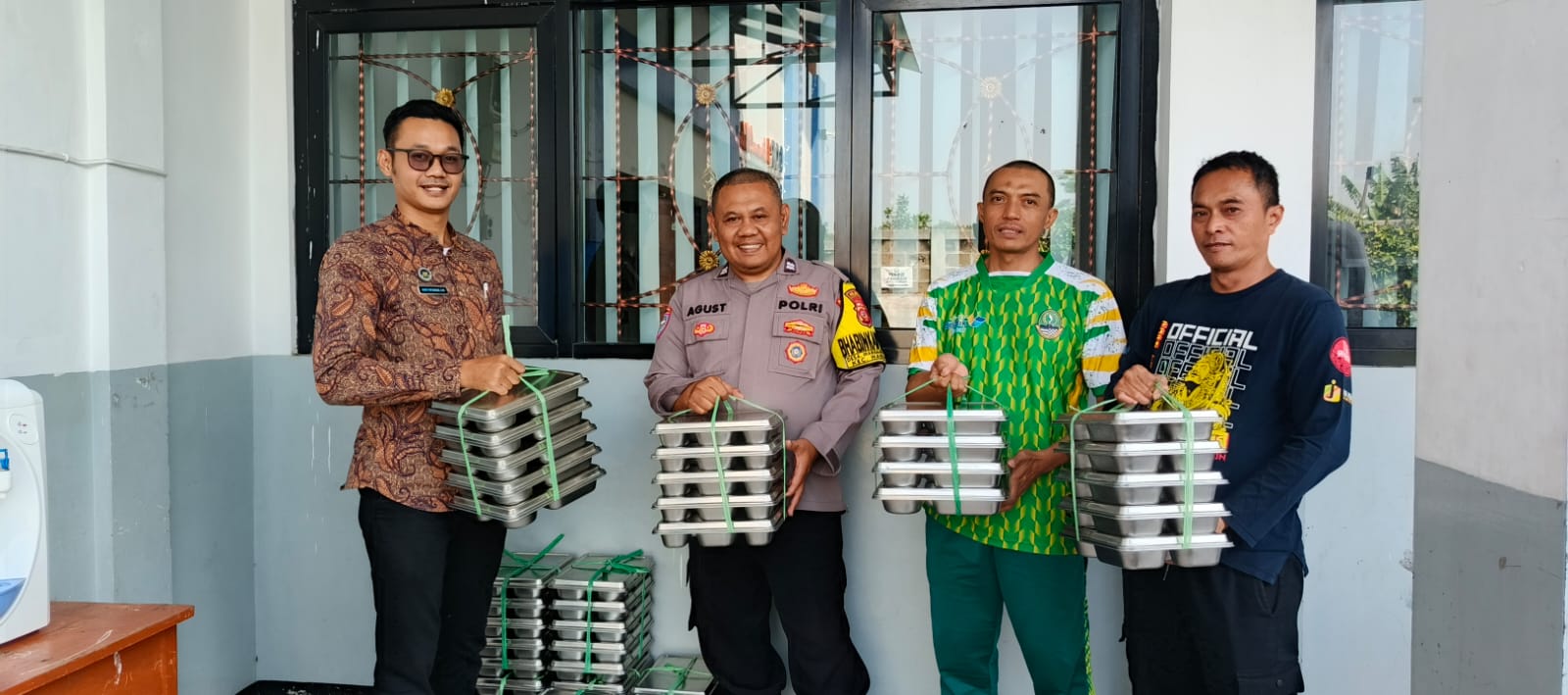 Polsek Margahayu Monitoring Program Makan Bergizi Gratis untuk Ribuan Siswa di Kecamatan Margahayu