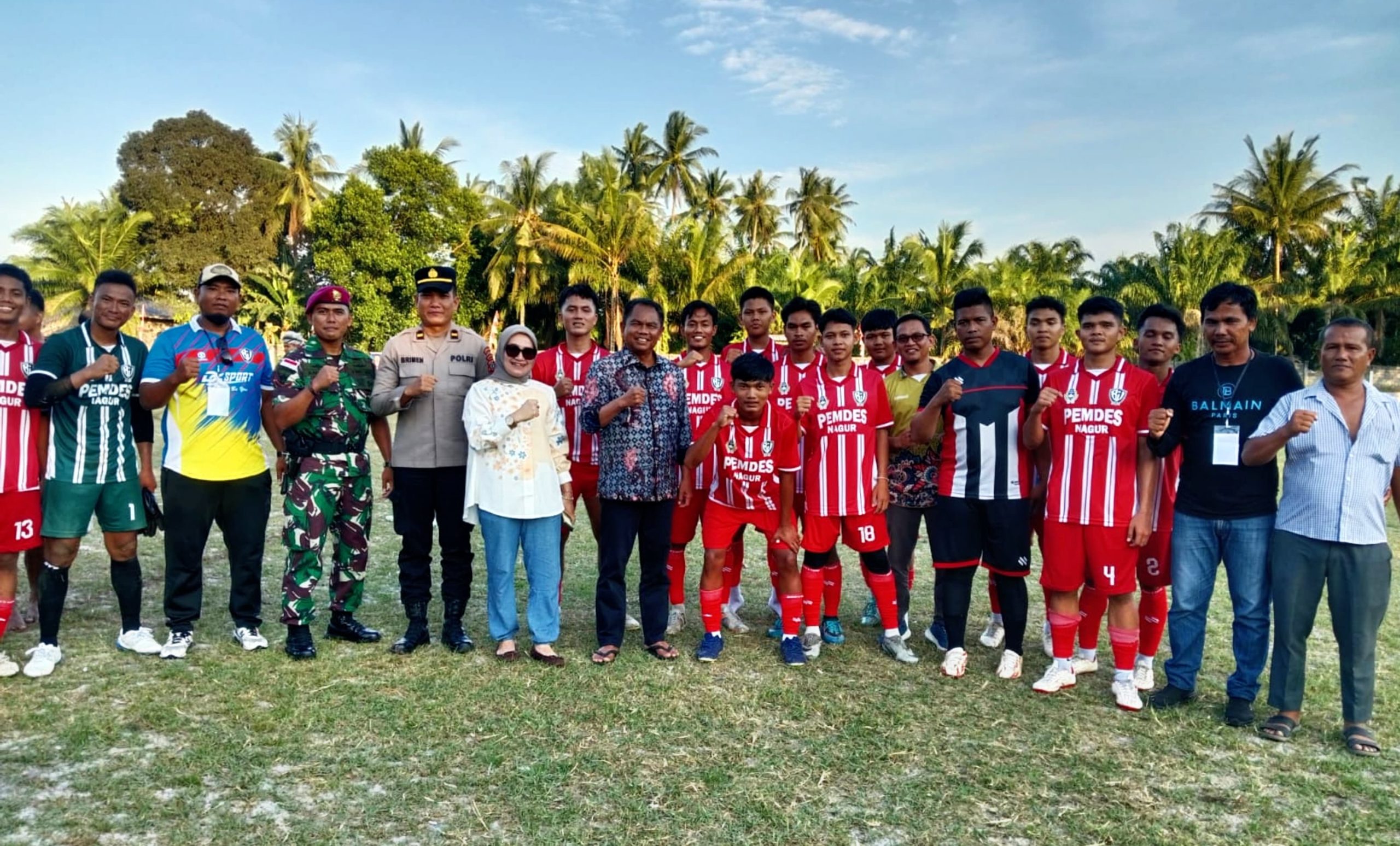 Diikuti 16 Tim ,Bupati Sergai resmi buka Turnamen Sepak Bola  Nagur Cup 2025 di Tanjung Beringin
