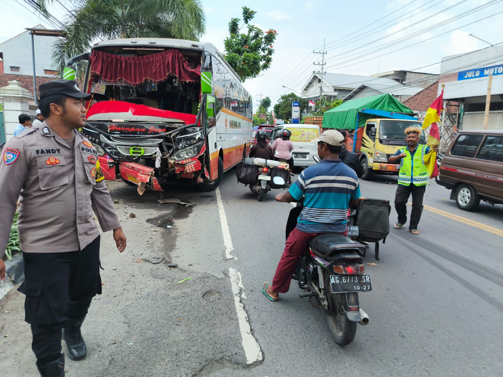Polsek Kedungwaru dan Unit Laka Lantas Polres Tulungagung Gelar Olah TKP Kecelakaan Maut di Jalan Pahlawan