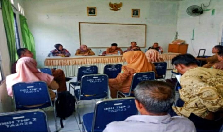 Kapolsek Rengasdengklok didampingi Panit Binmaa Hadiri Rapat Minggon Tingkat Kecamatan Jayakerta