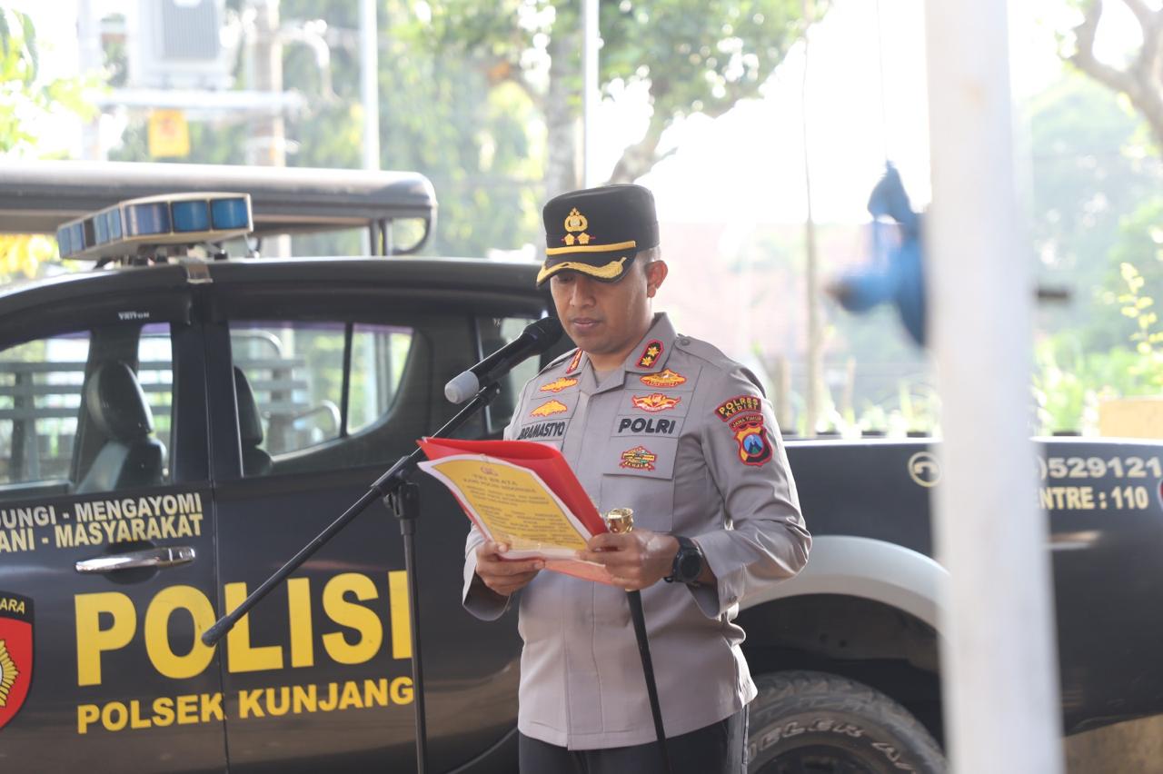 Kapolres Kediri Tekankan Empat Pilar ‘Berbudaya’ di Apel Pagi Polsek Kunjang