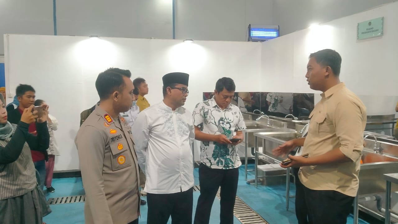Kapolsek Dayeuhkolot Hadiri Peresmian Dapur SPPG Cangkuang Wetan Dukung Program Makan Bergizi Gratis