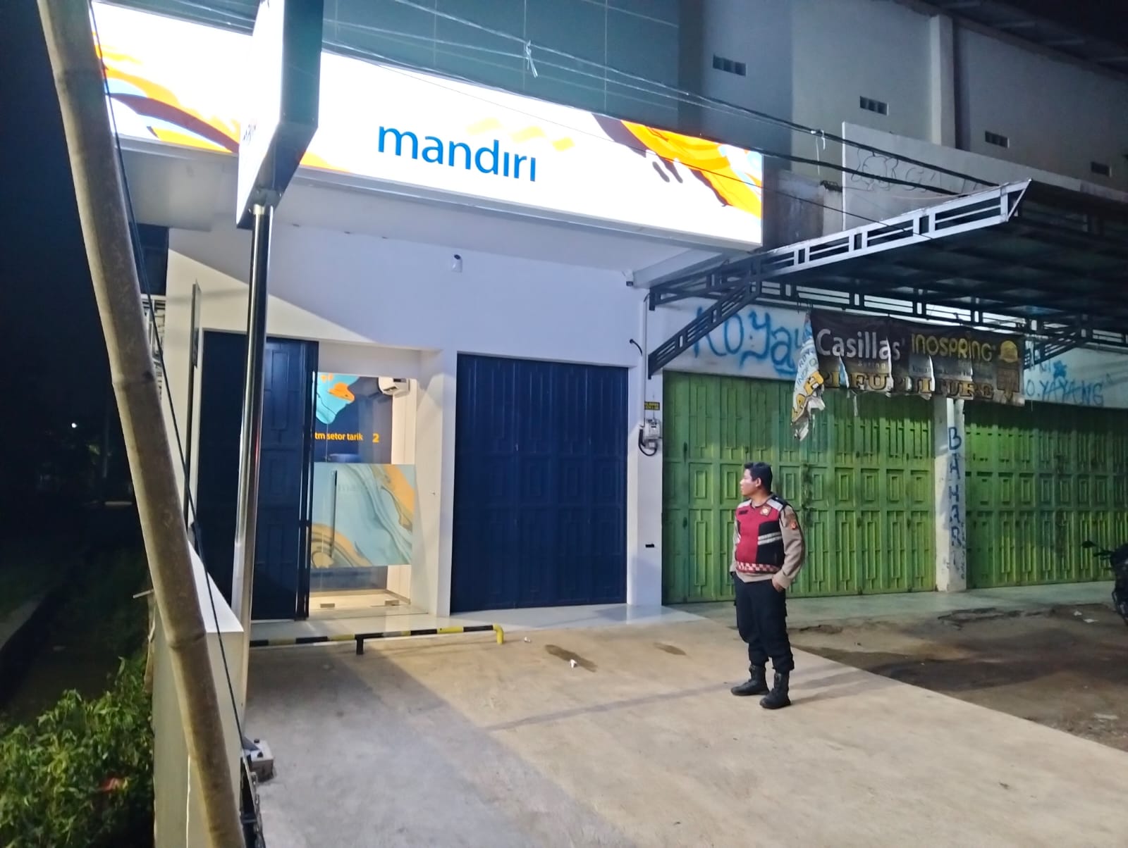 Cegah GU Kamtibmas di Bank Mandiri Unit Batujaya oleh Anggota Polsek Batujaya