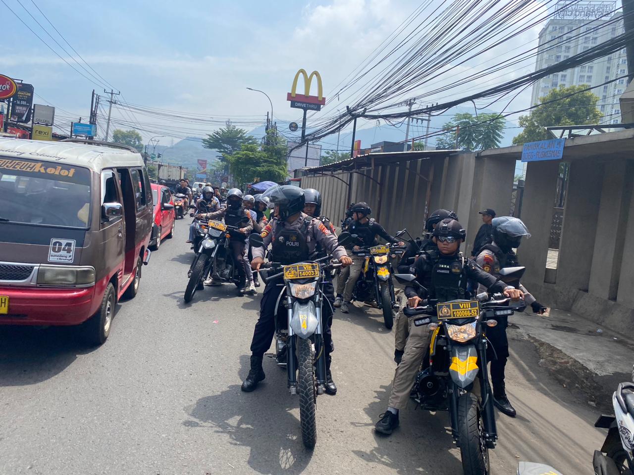 *Patroli Skala Penuh di Jatinangor, Satgas Gabungan Polda Jabar All Out Berantas Premanisme*